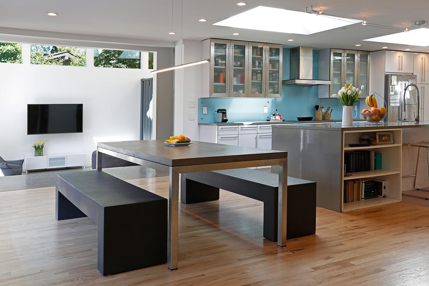 Wyss Family Container House - image 12