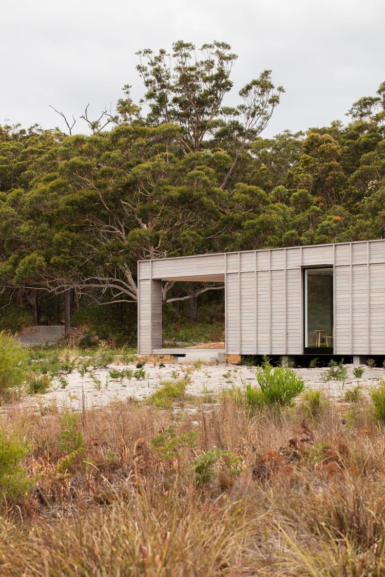Courtyard House - image 5