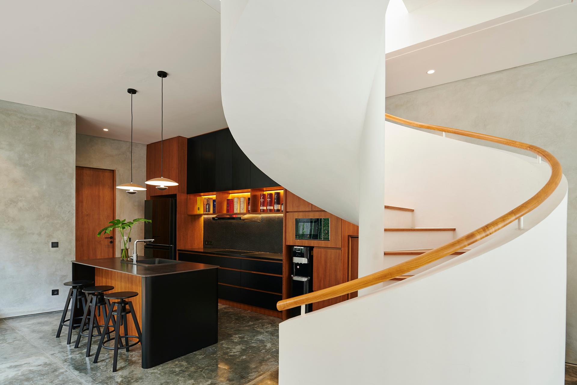 Breeze Blocks House - image 5