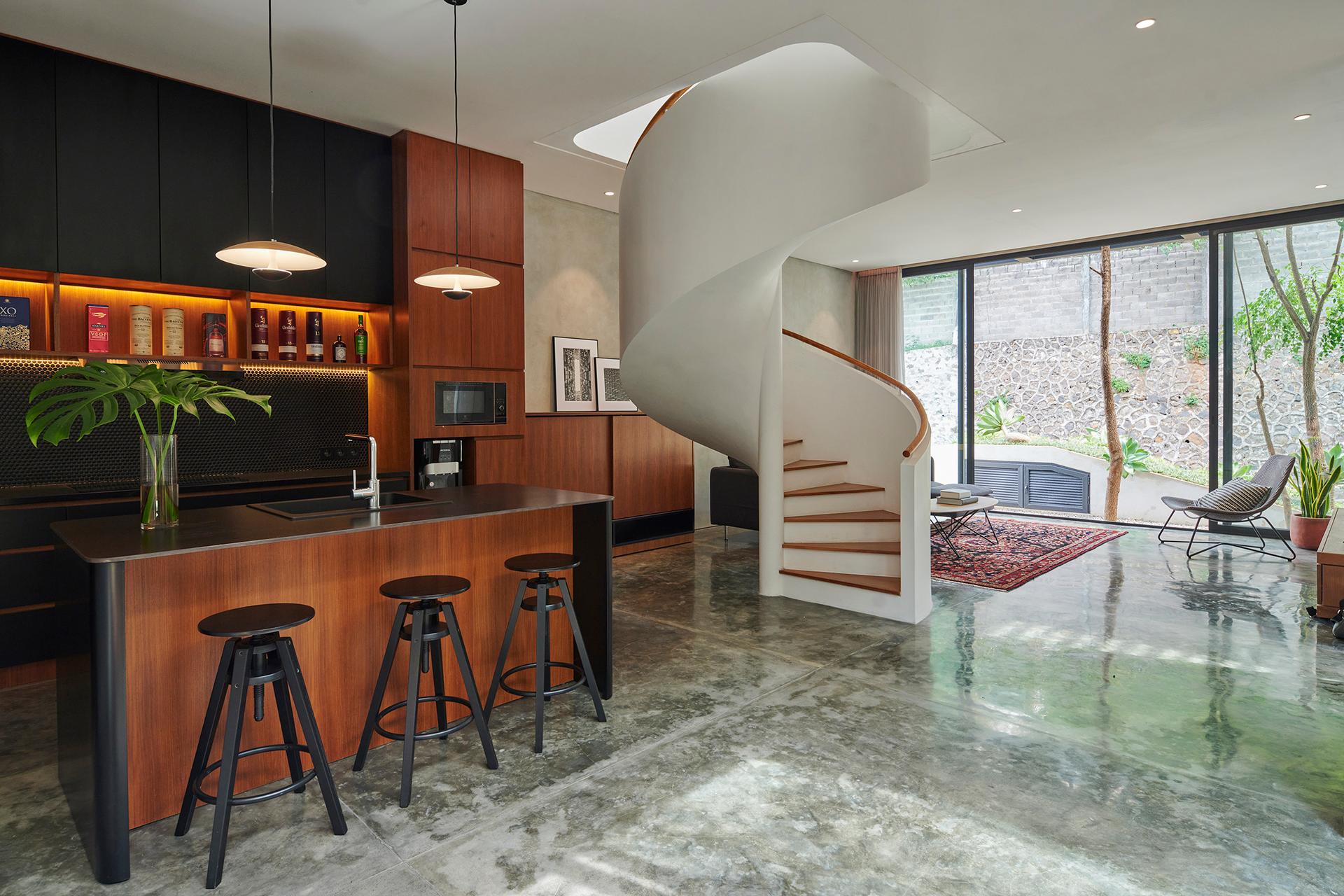 Breeze Blocks House - image 10
