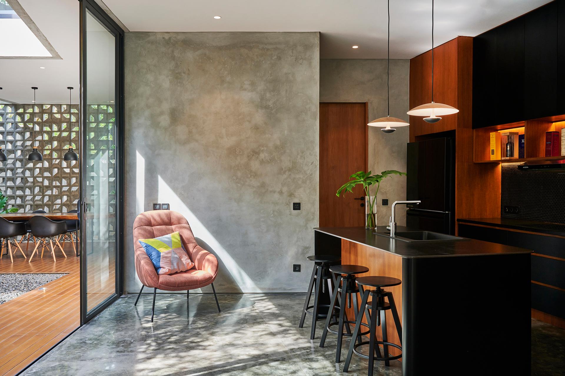 Breeze Blocks House - image 14