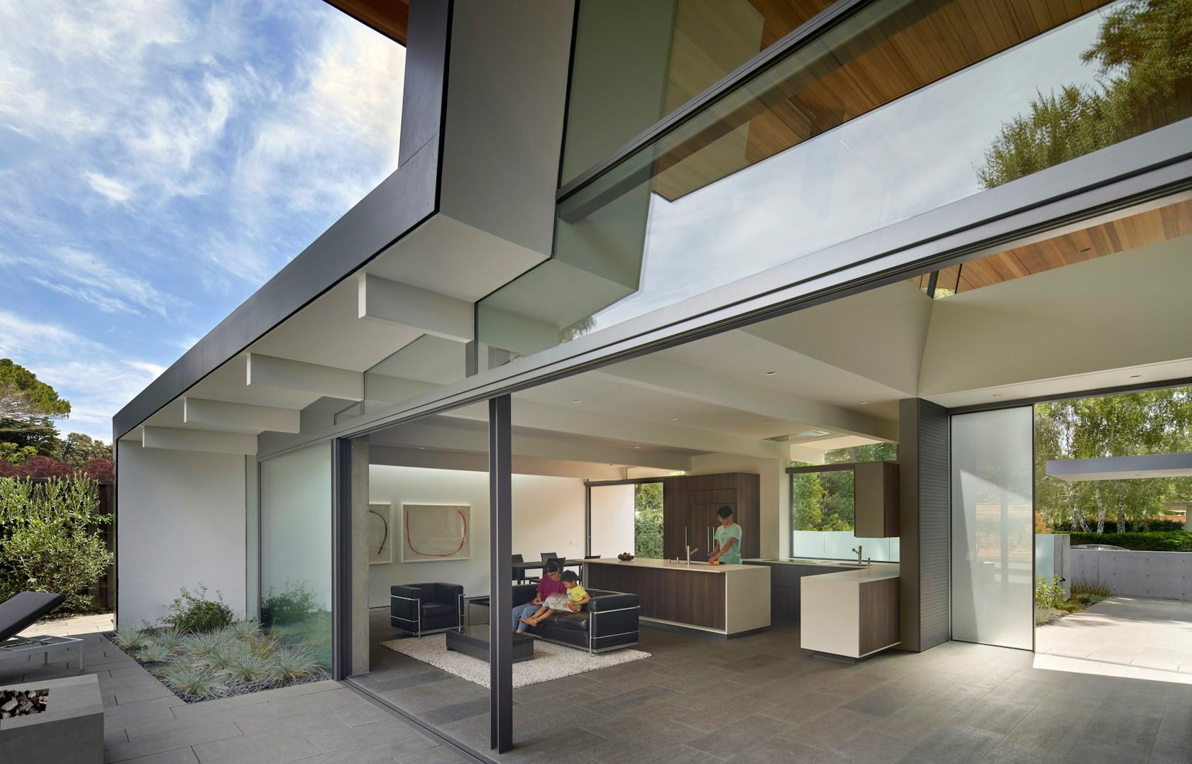 Edgewood House - image 6