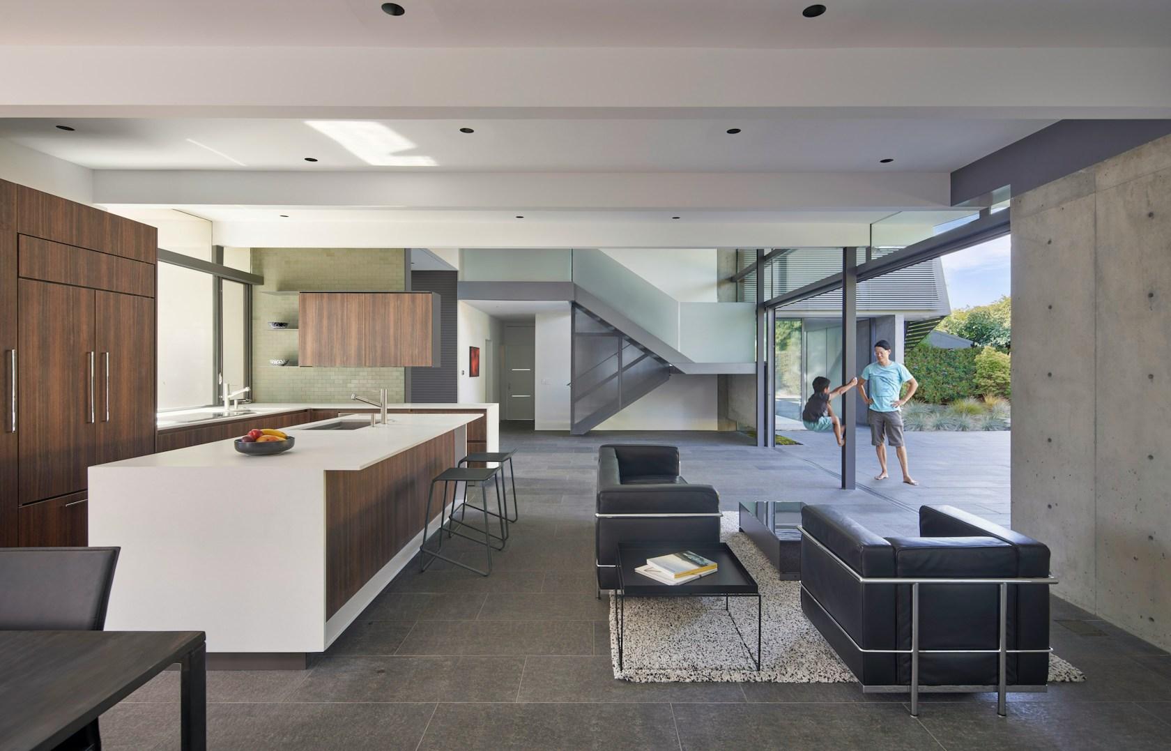 Edgewood House - image 9
