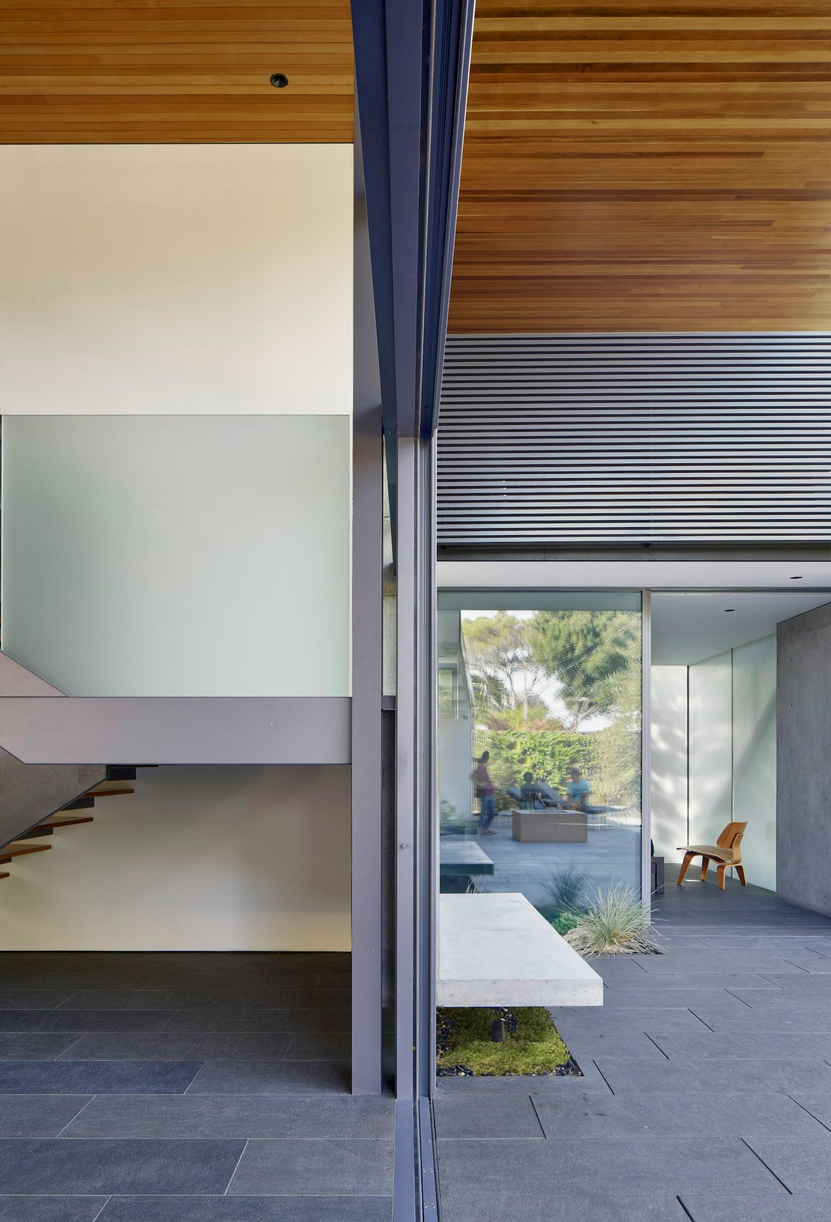 Edgewood House - image 11