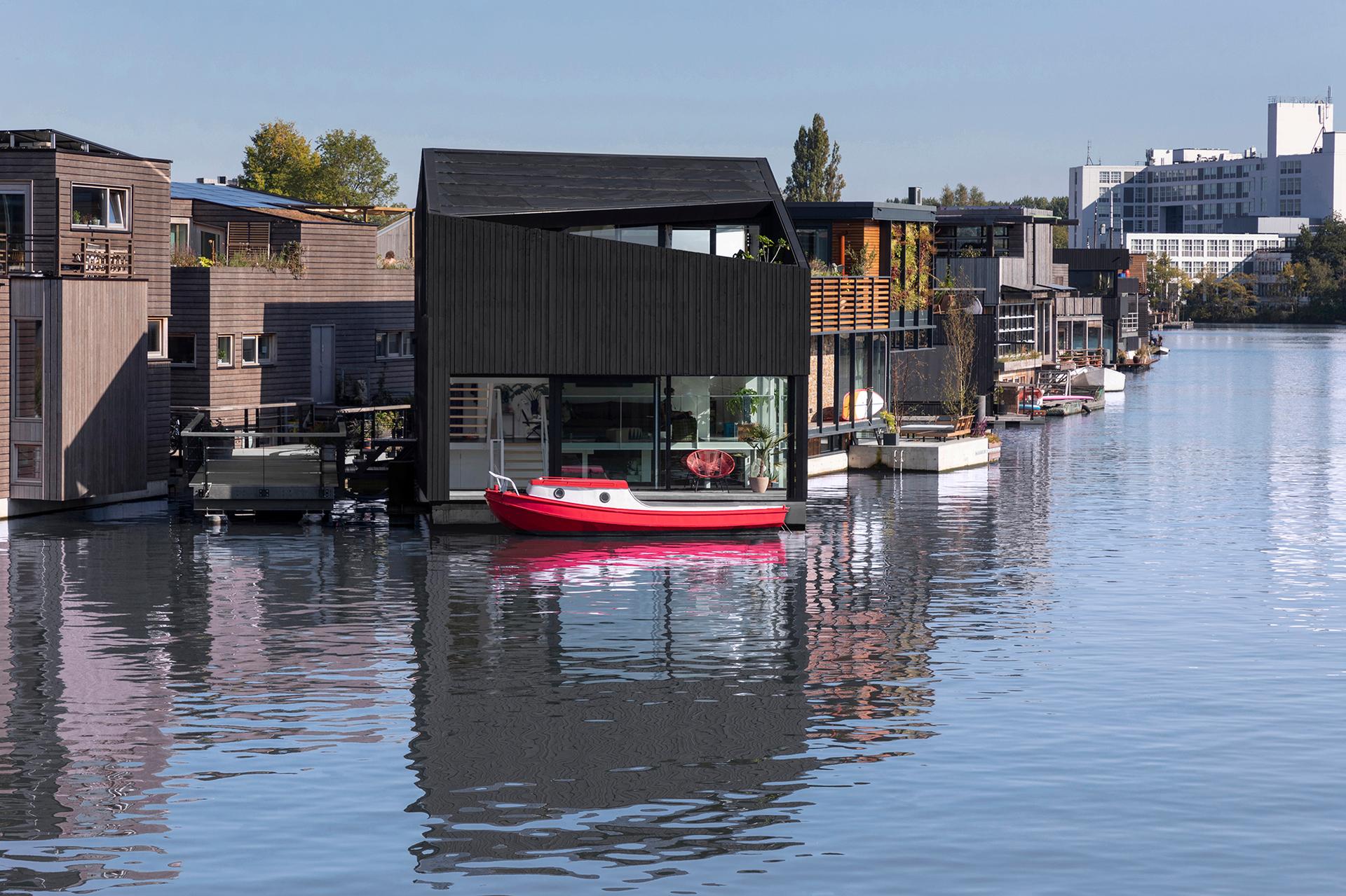 Floating Home - image 6
