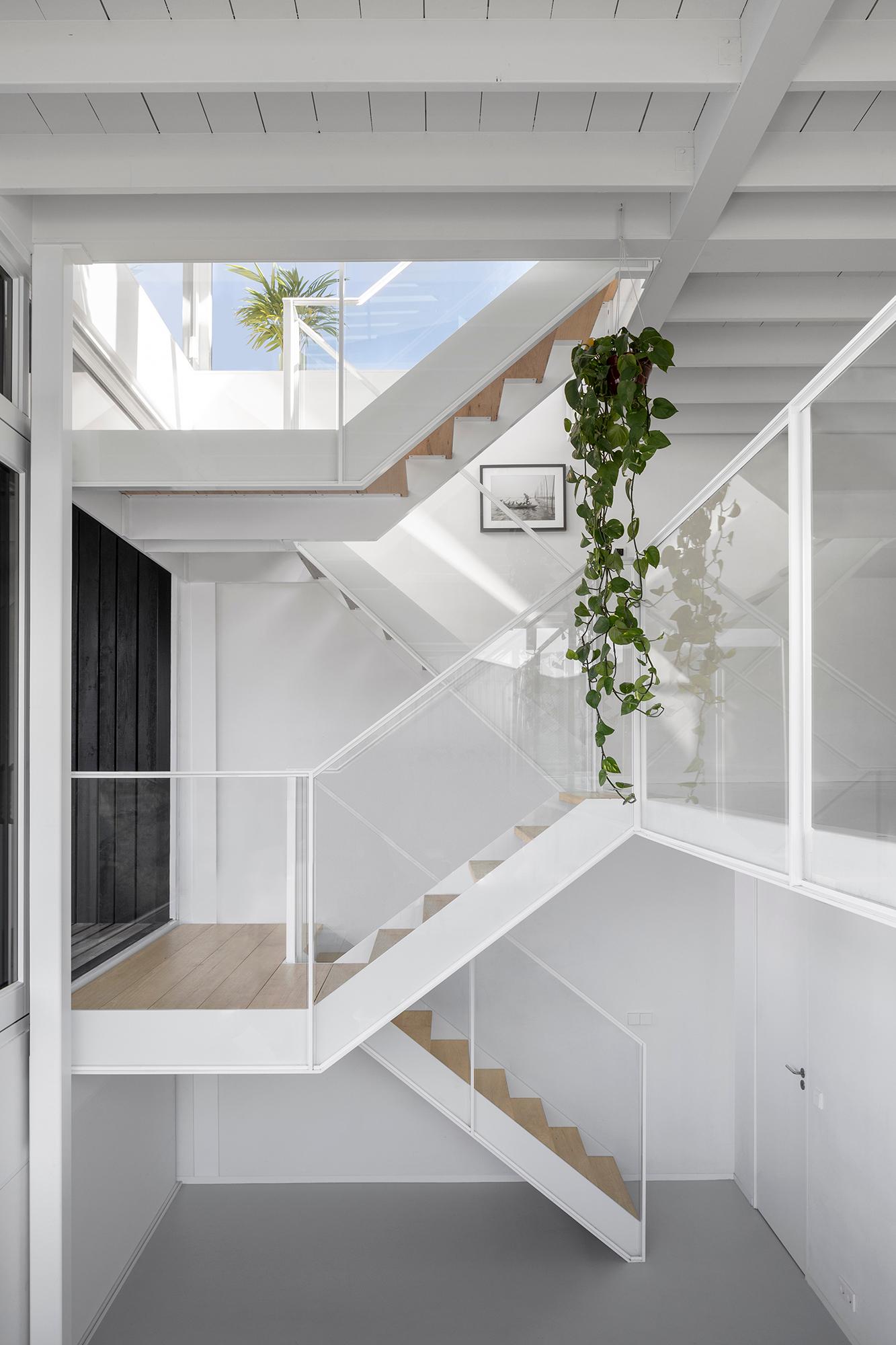 Floating Home - image 7