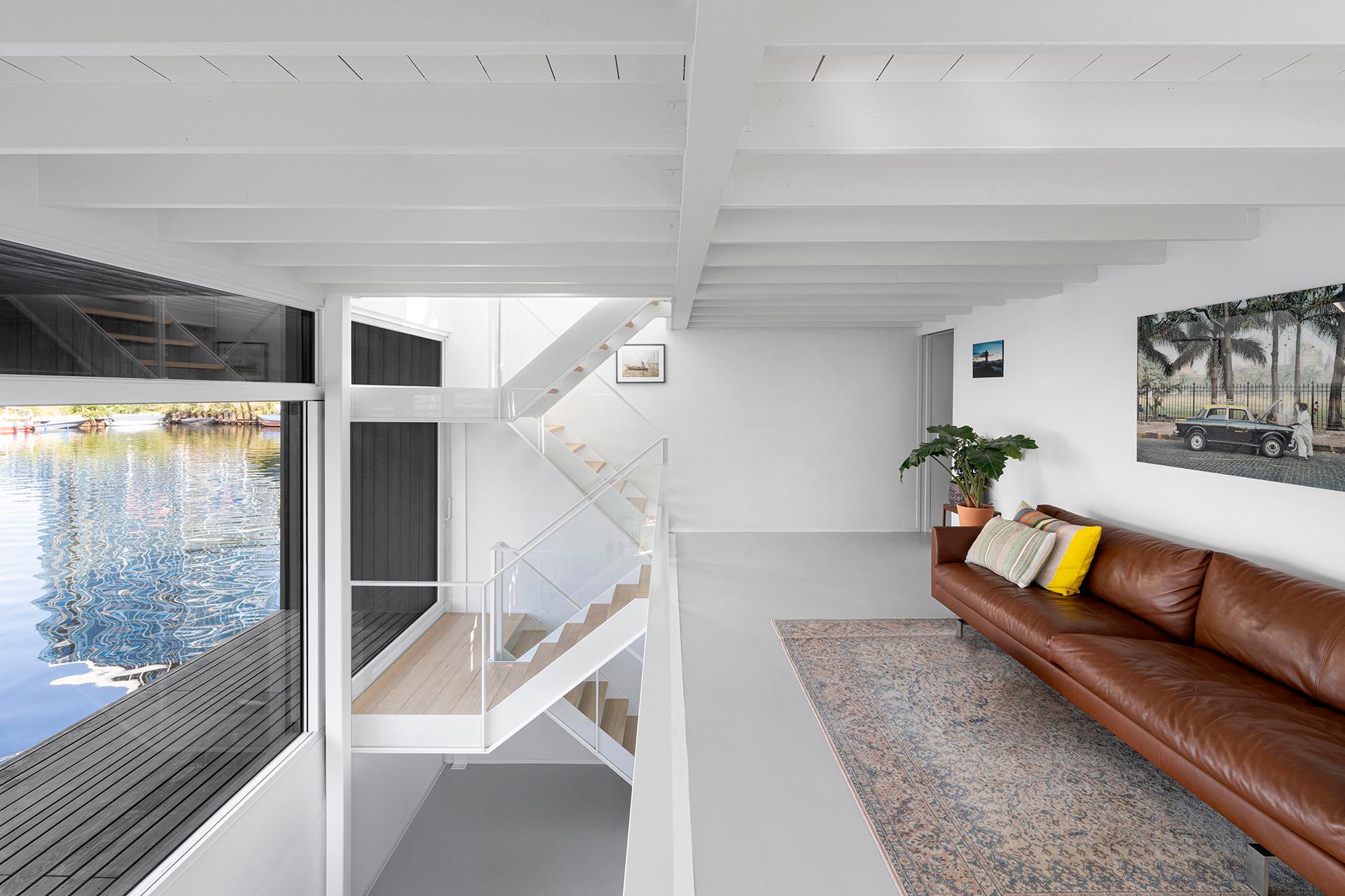 Floating Home - image 11