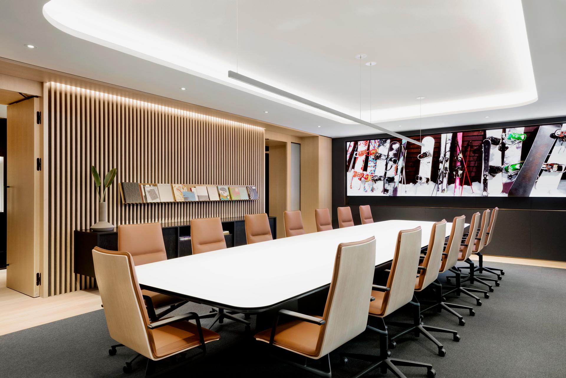 Rockefeller Group HQ - image 8
