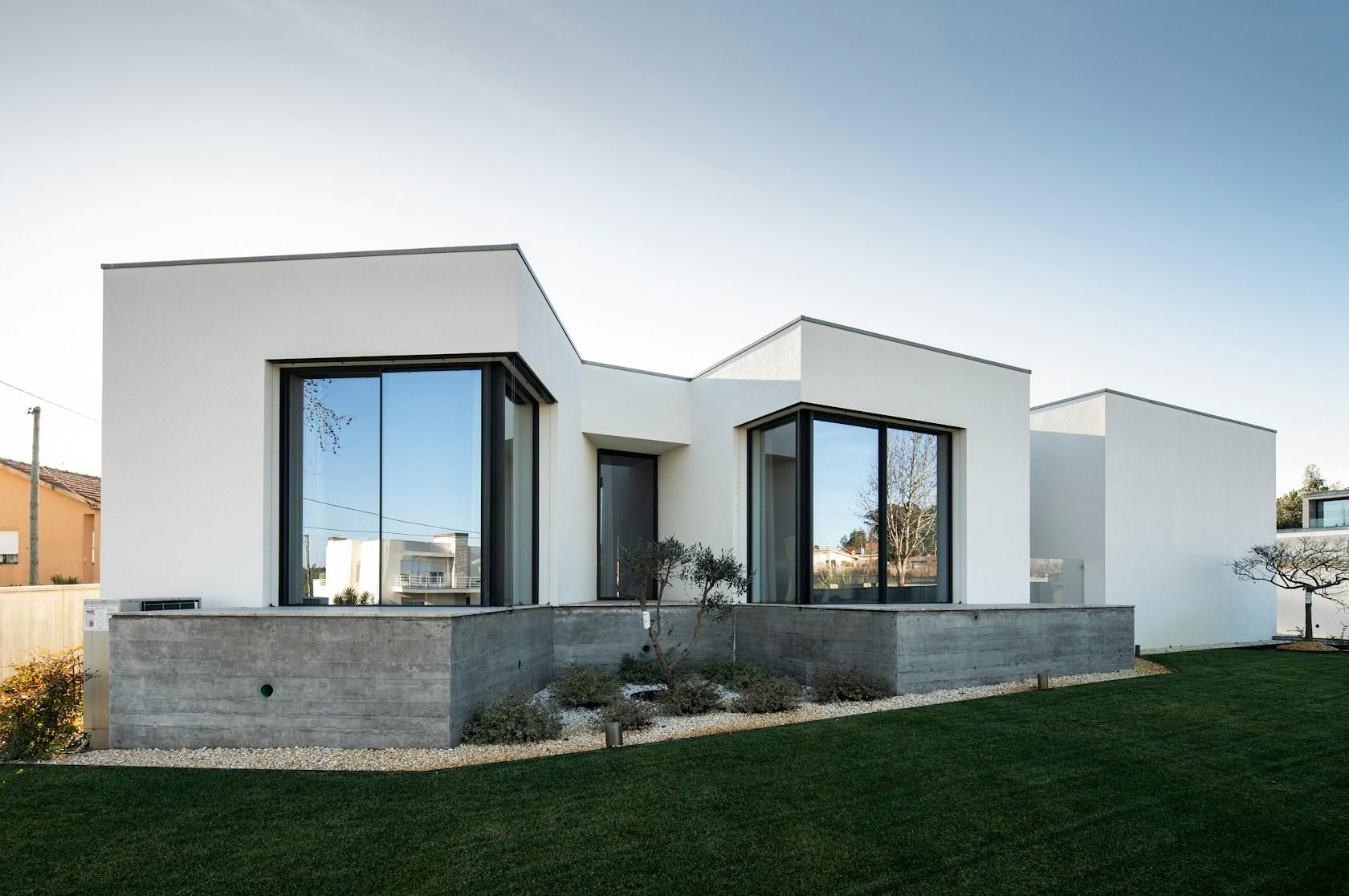 Barbosa House - image 3