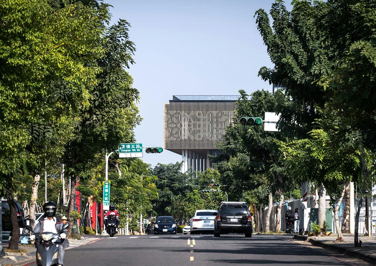 Tainan Public Library - image 5