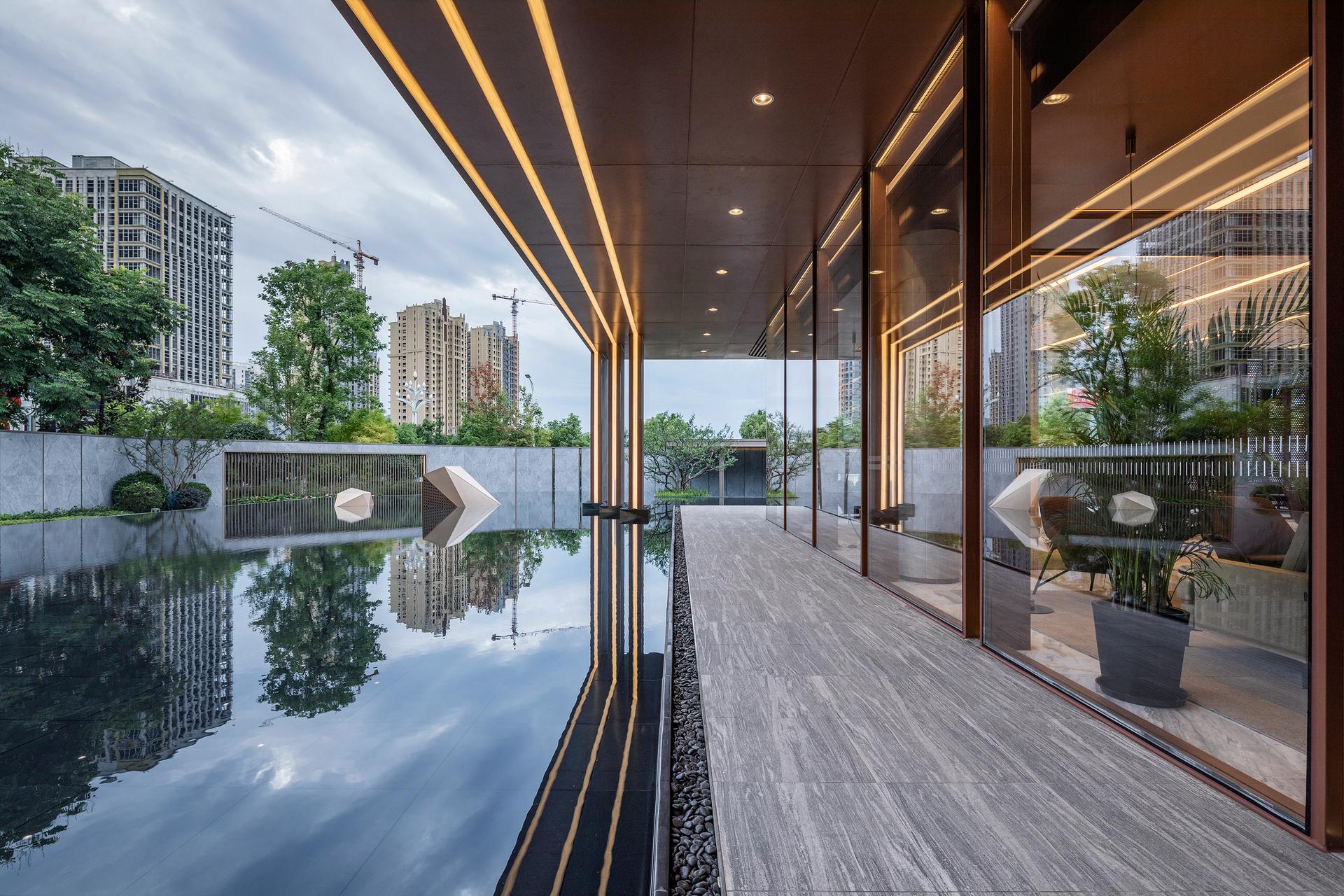 Park Era Sales Center - image 10