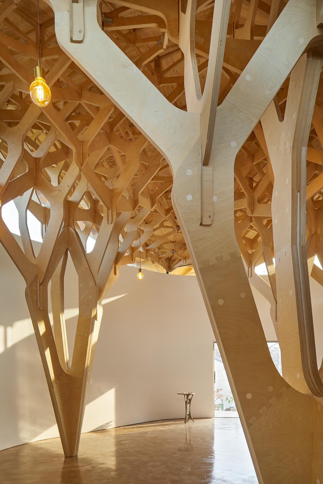 The House of Three Trees - image 7