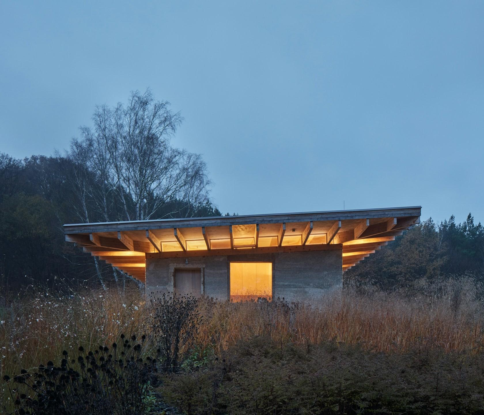 House LO - image 7