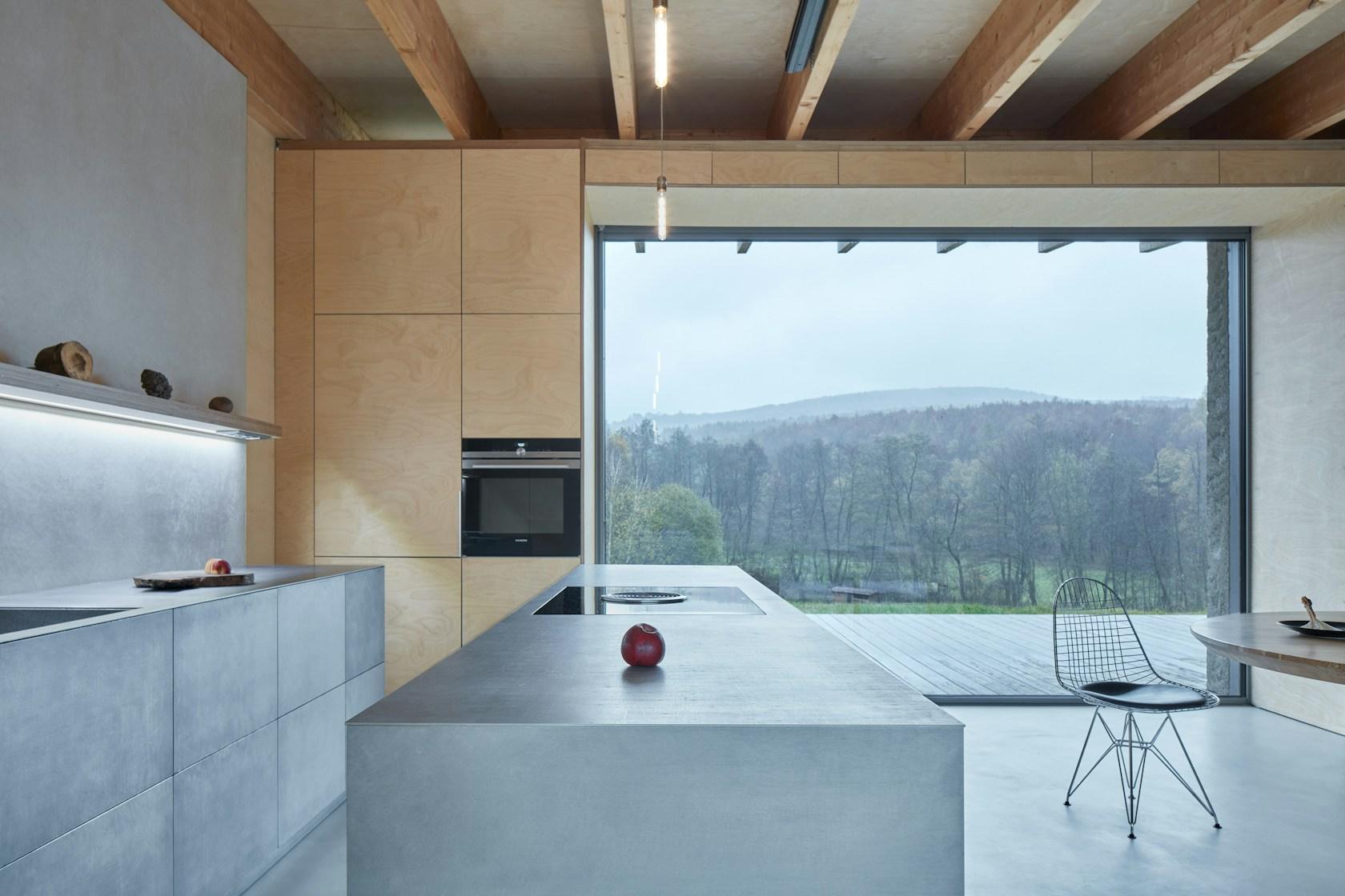 House LO - image 15
