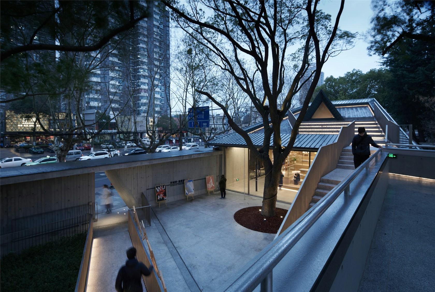 City Lounge of Zhongshan Road, Jiaxing - image 2