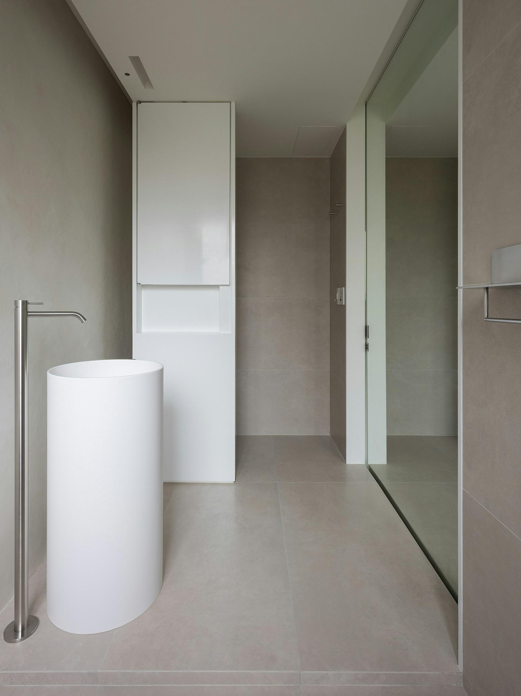 KOA Apartment - image 7