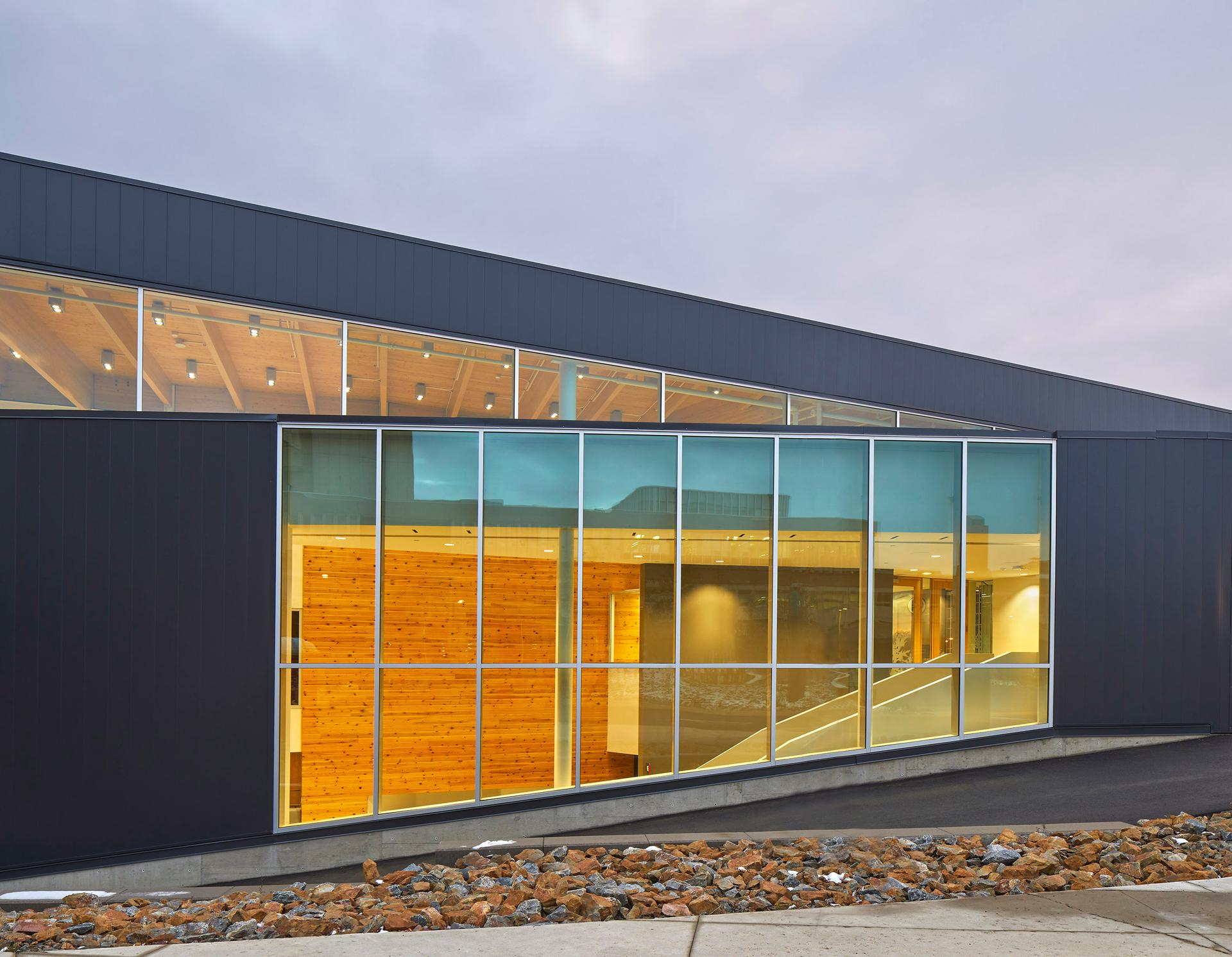 Laurentian University Student Centre - image 4