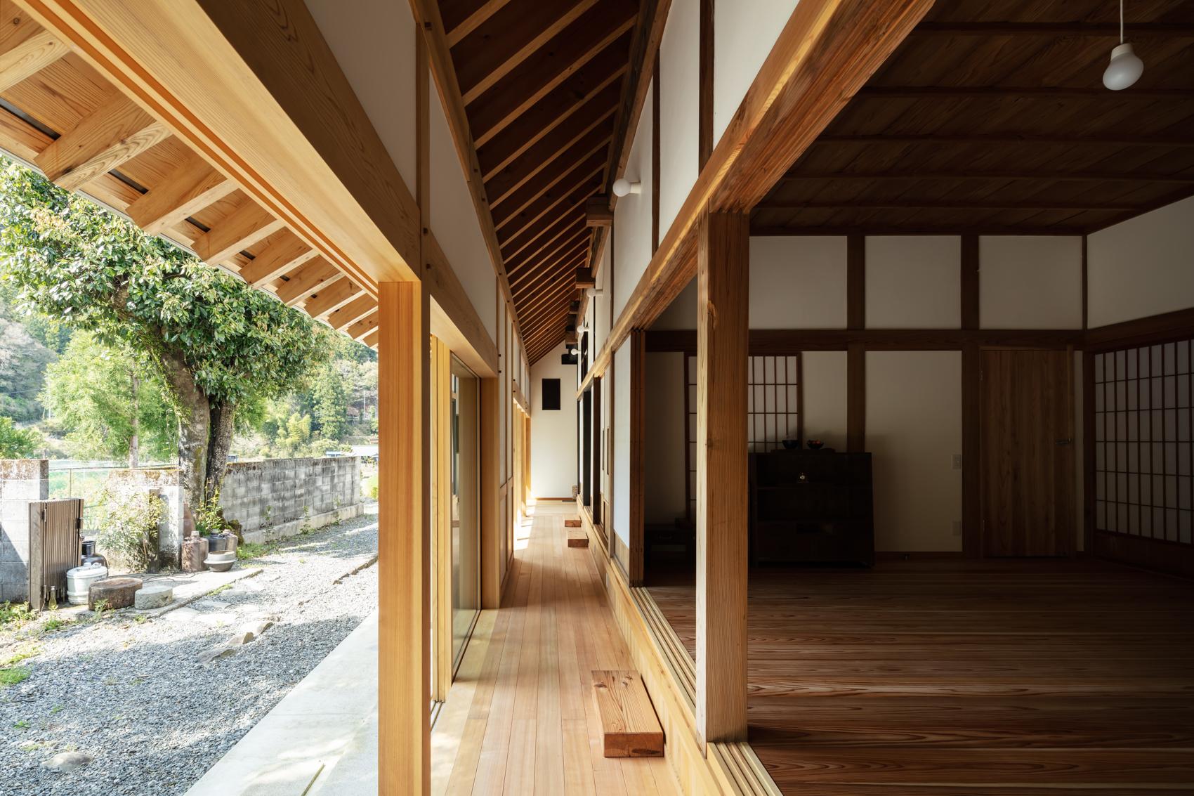 House in Kito - image 9