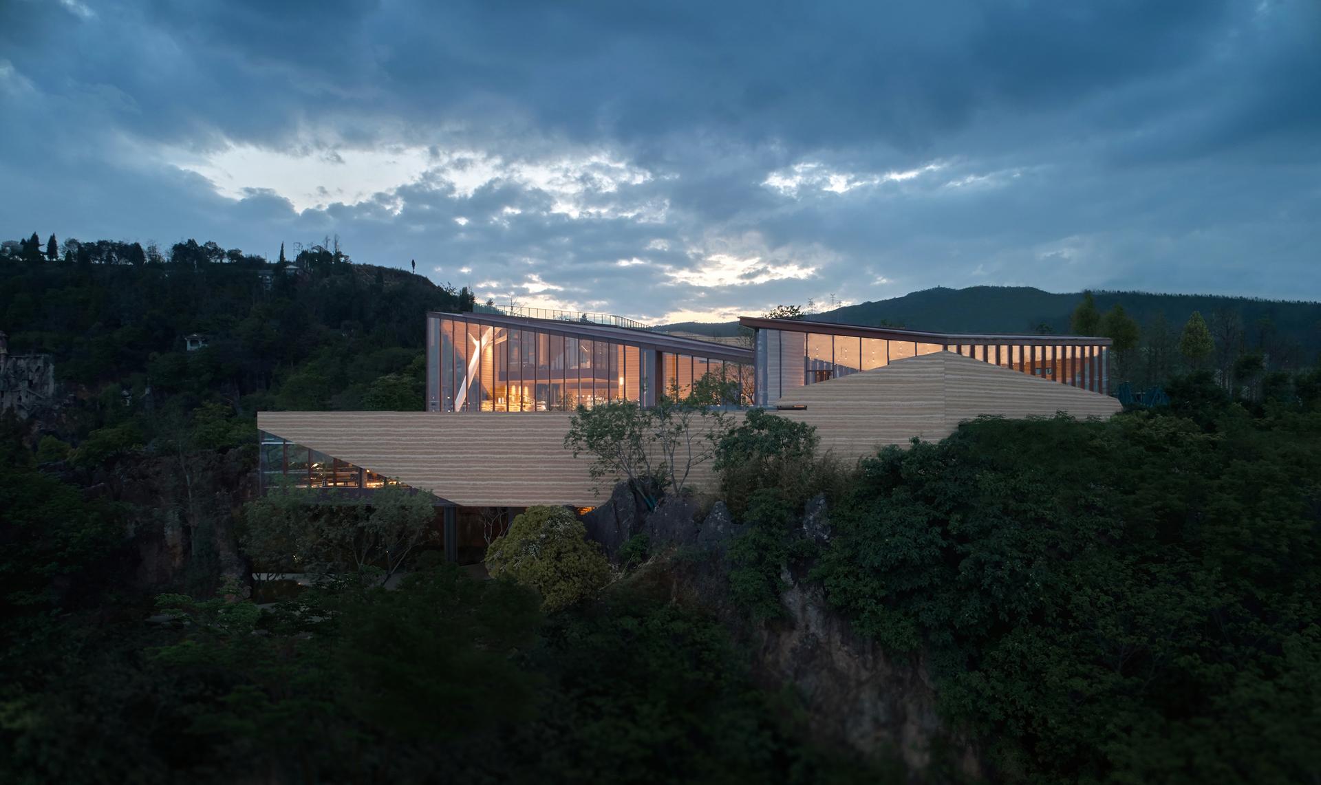 Mountain & Sea Art Museum