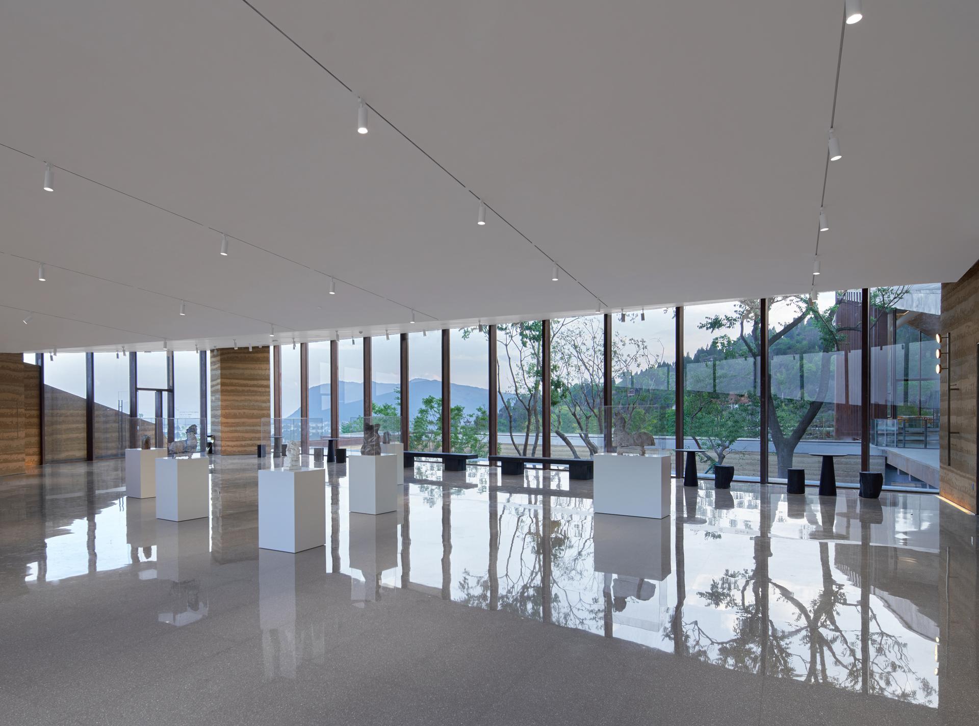 Mountain & Sea Art Museum - image 4