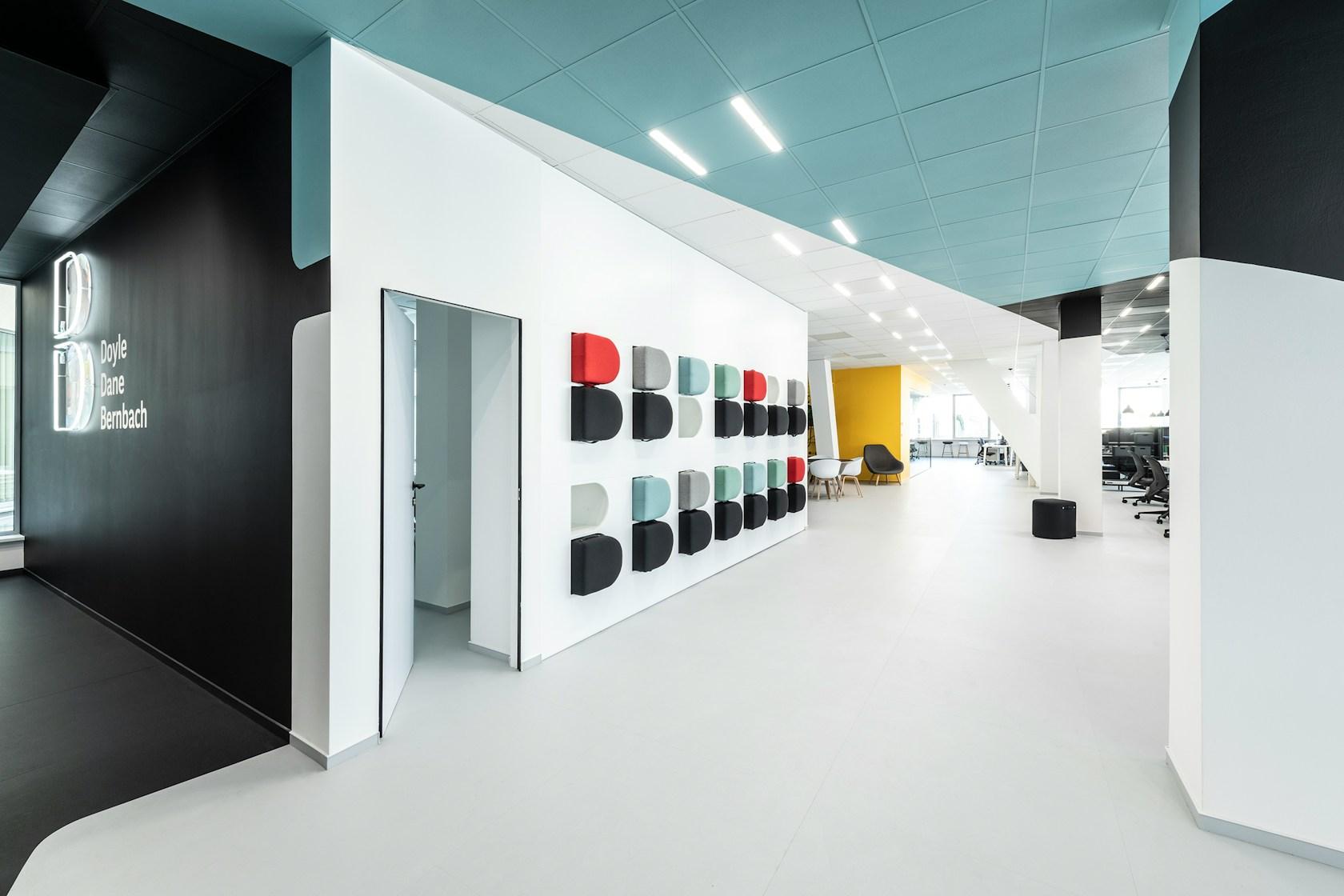 DDB Prague Office - image 7