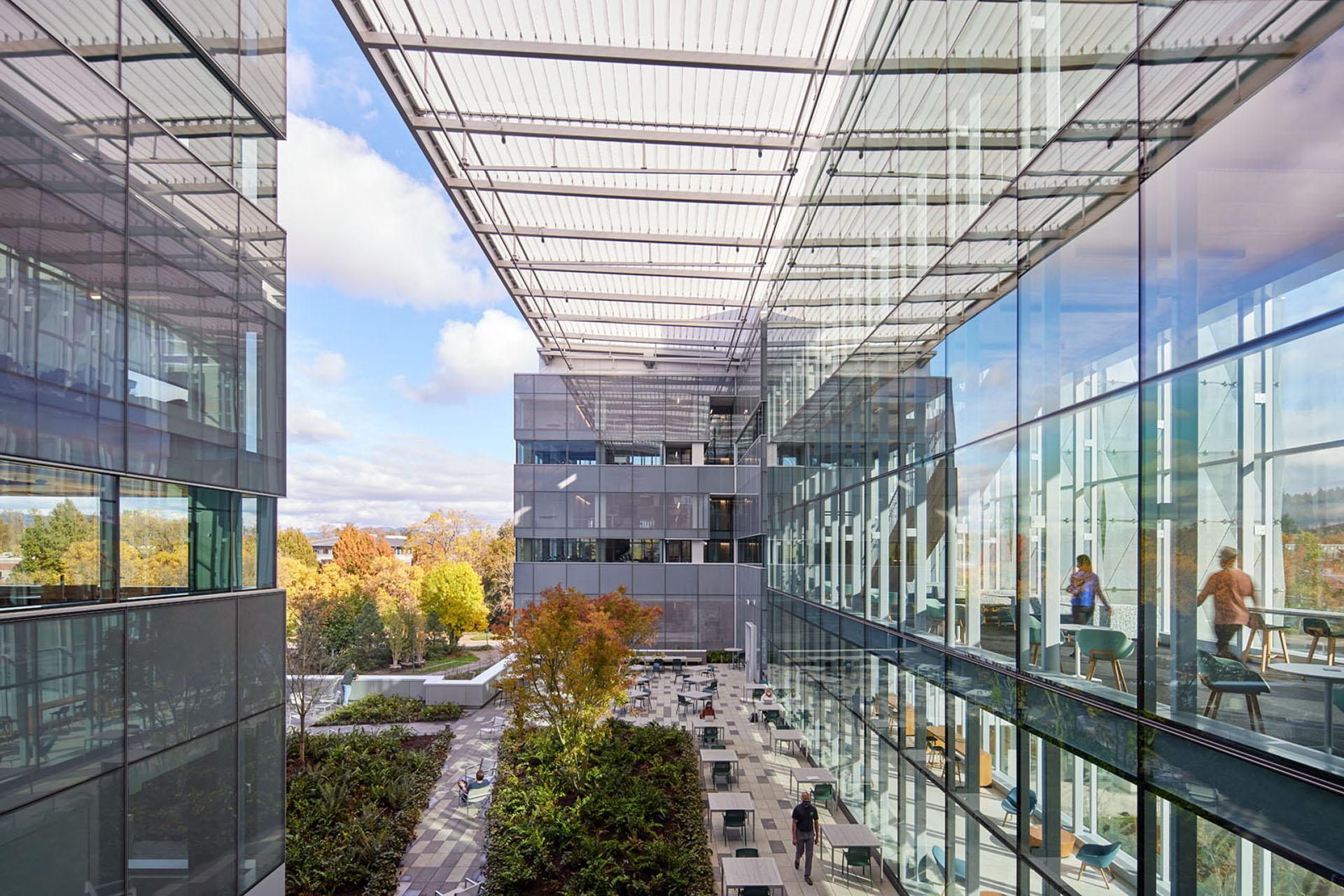 Phil and Penny Knight Campus for Accelerating Scientific Impact at University of Oregon - image 12