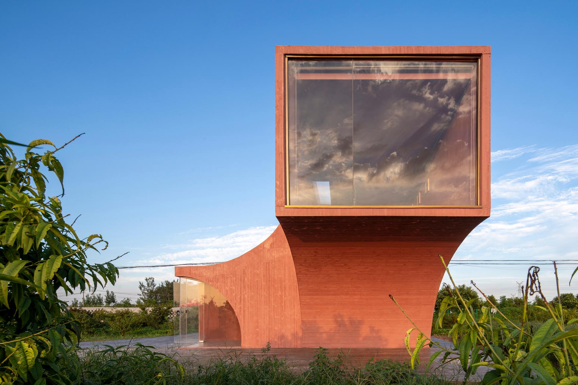 Peach Hut - image 4