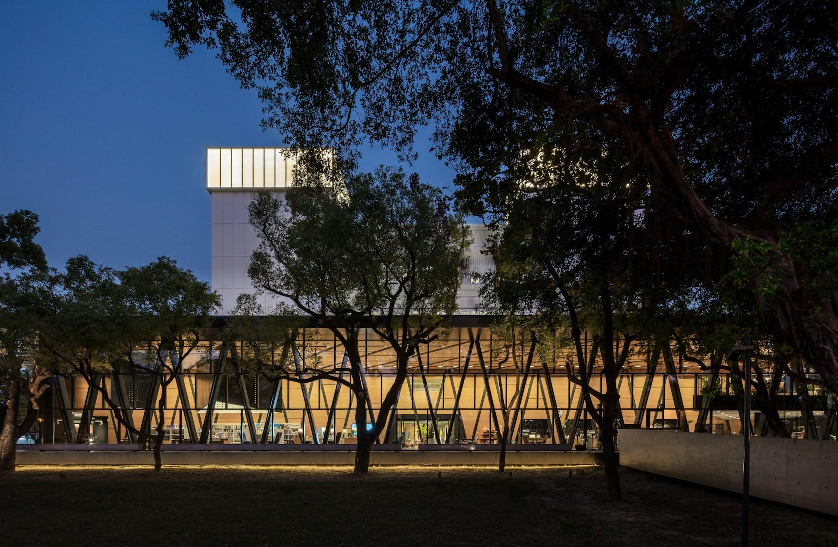 Pingtung Public Library