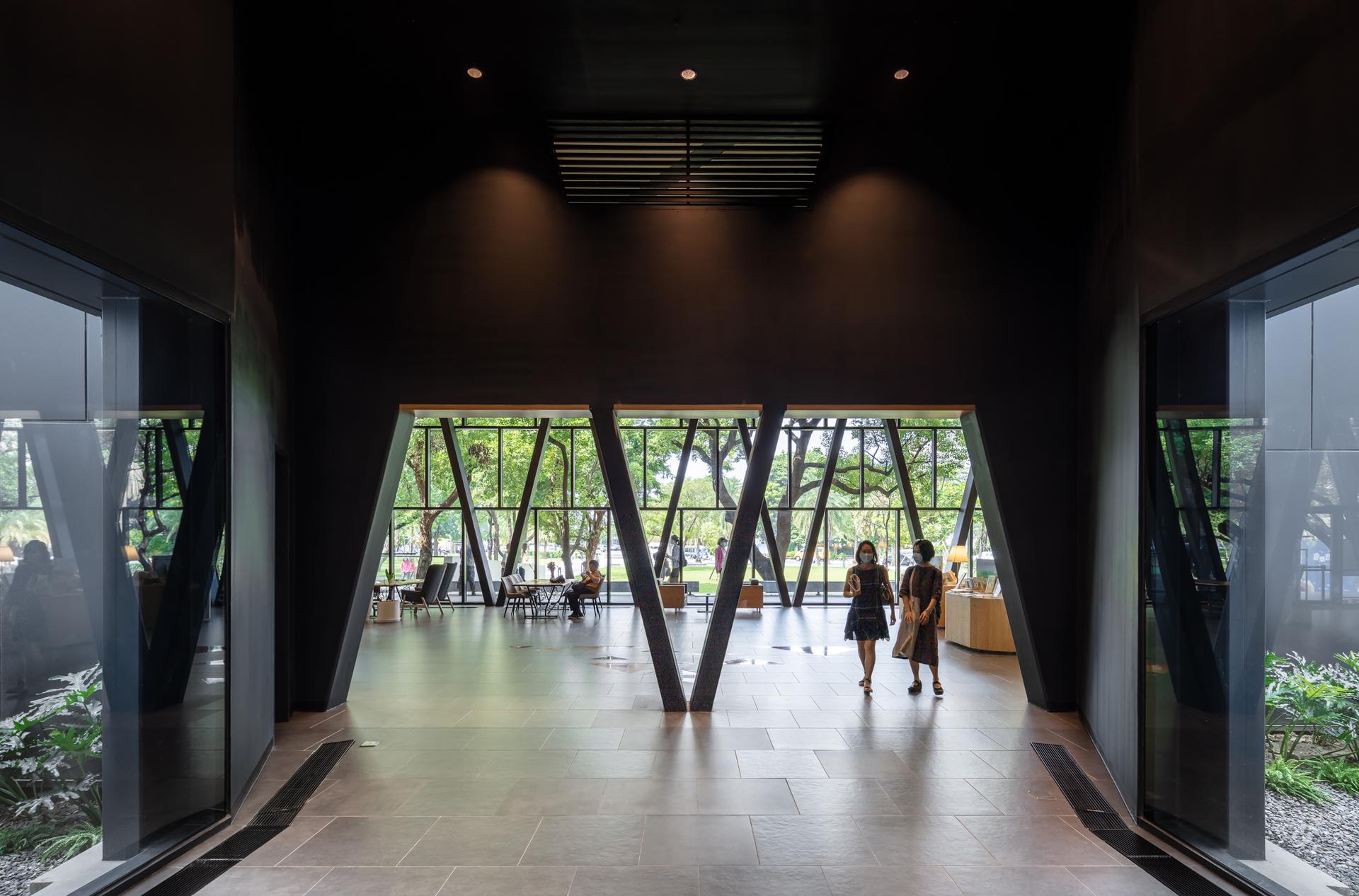 Pingtung Public Library - image 38