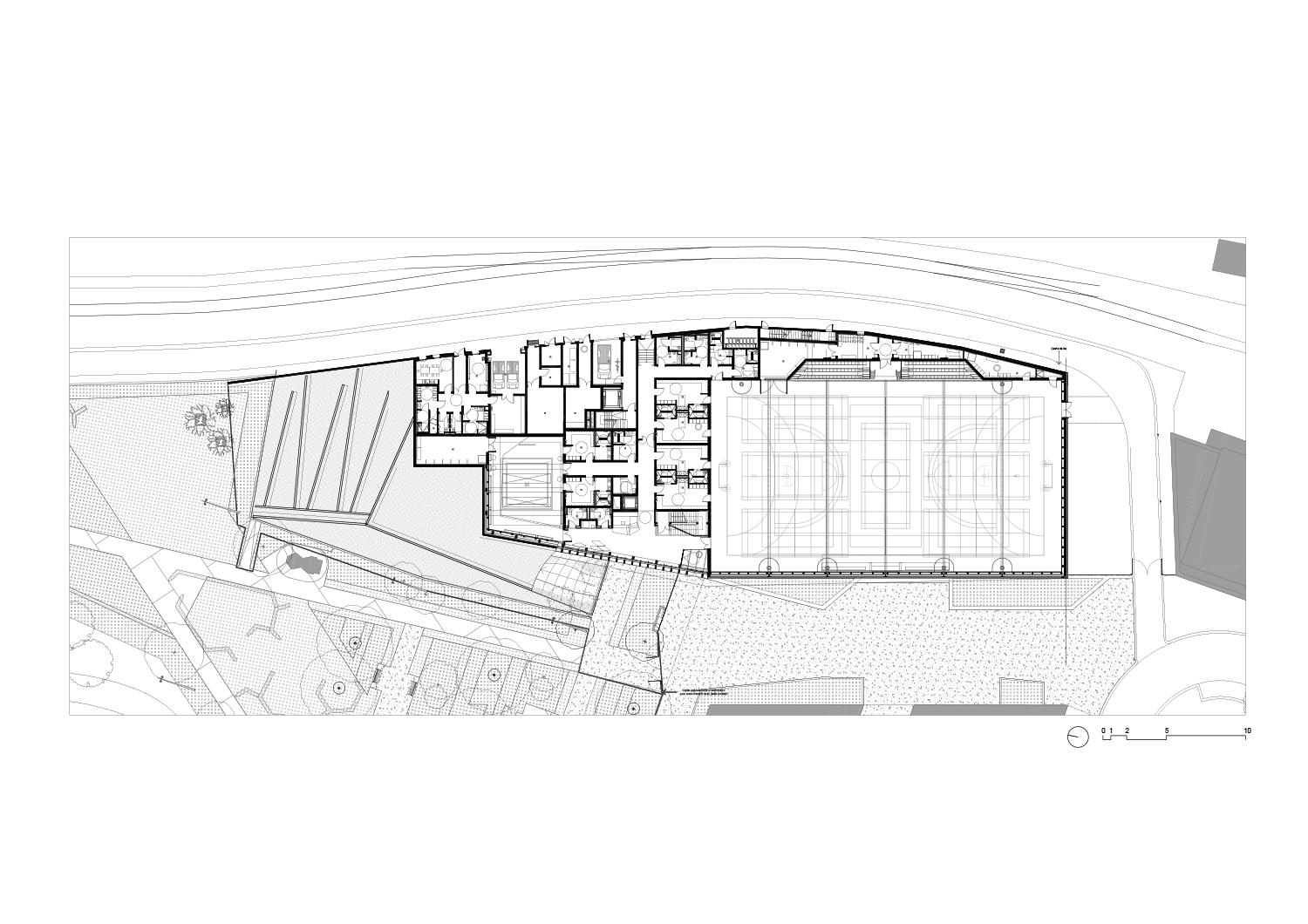 Poissonniers Sports Hall - image 13