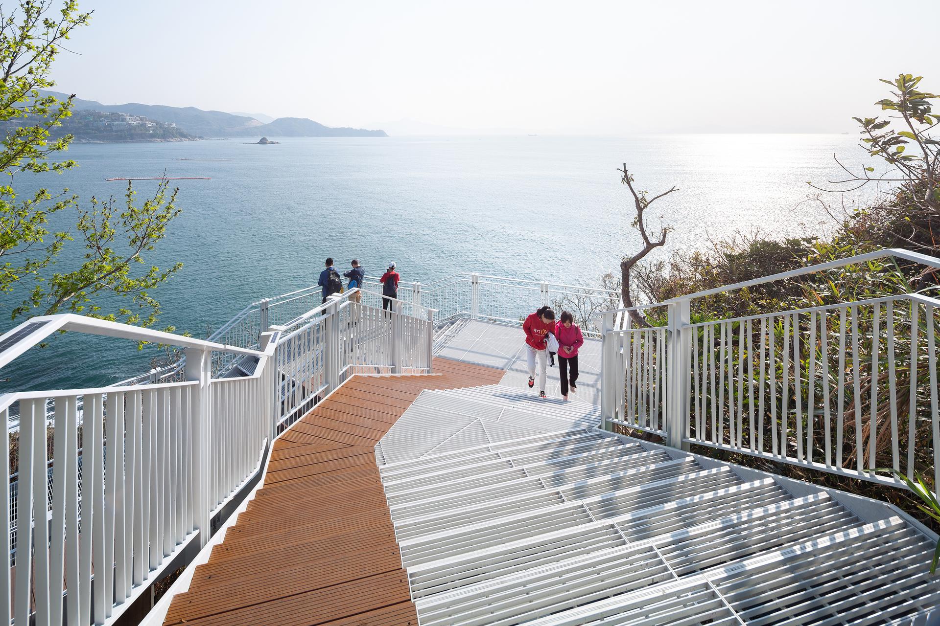 Yantian 19.5km Waterfront Boardwalk - image 9