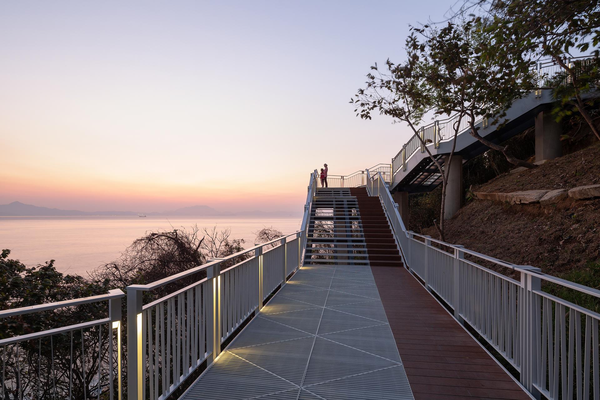 Yantian 19.5km Waterfront Boardwalk - image 10