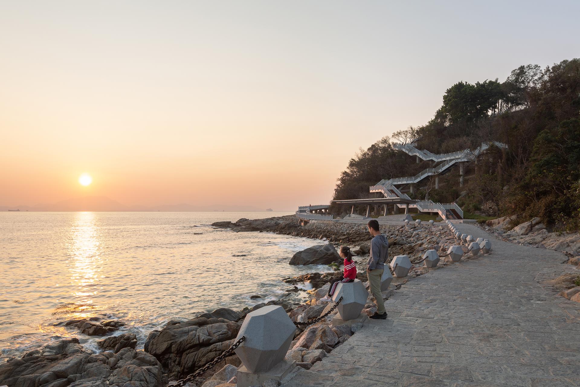 Yantian 19.5km Waterfront Boardwalk - image 12