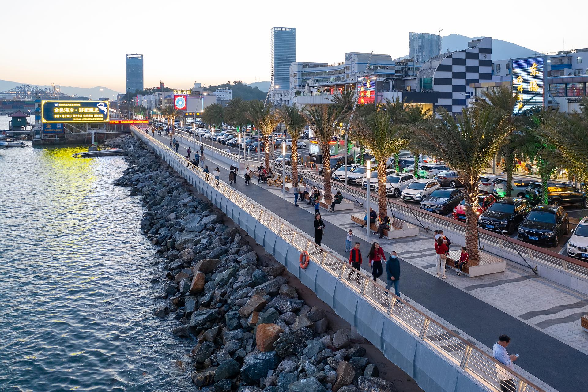 Yantian 19.5km Waterfront Boardwalk