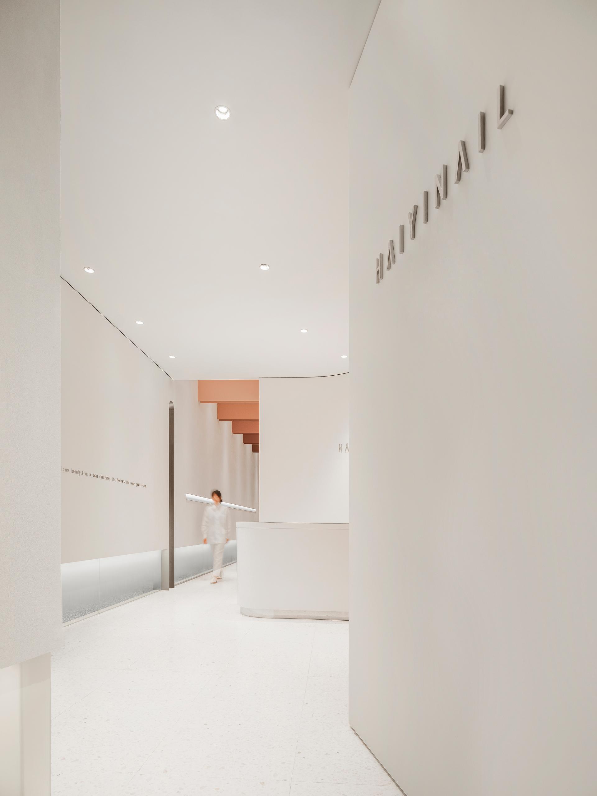 HAIYI NAIL, The Mixc World Shenzhen - image 4