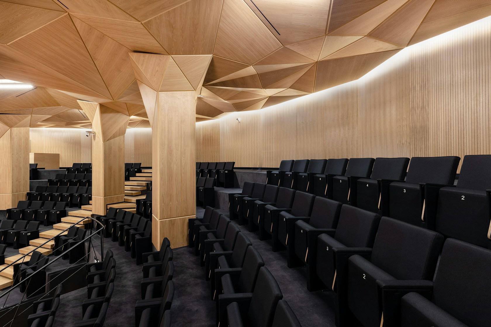 Technopolis Auditorium: an acoustic device
