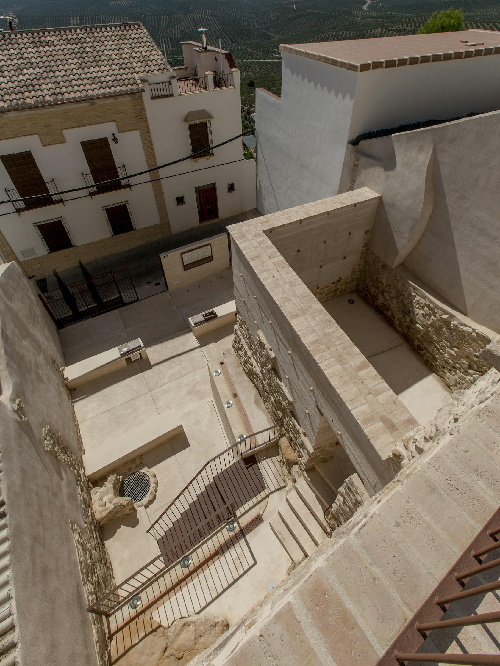 INTERPRETATION SPACE OF THE ALCAZAR WALL OF ARJONA - image 10