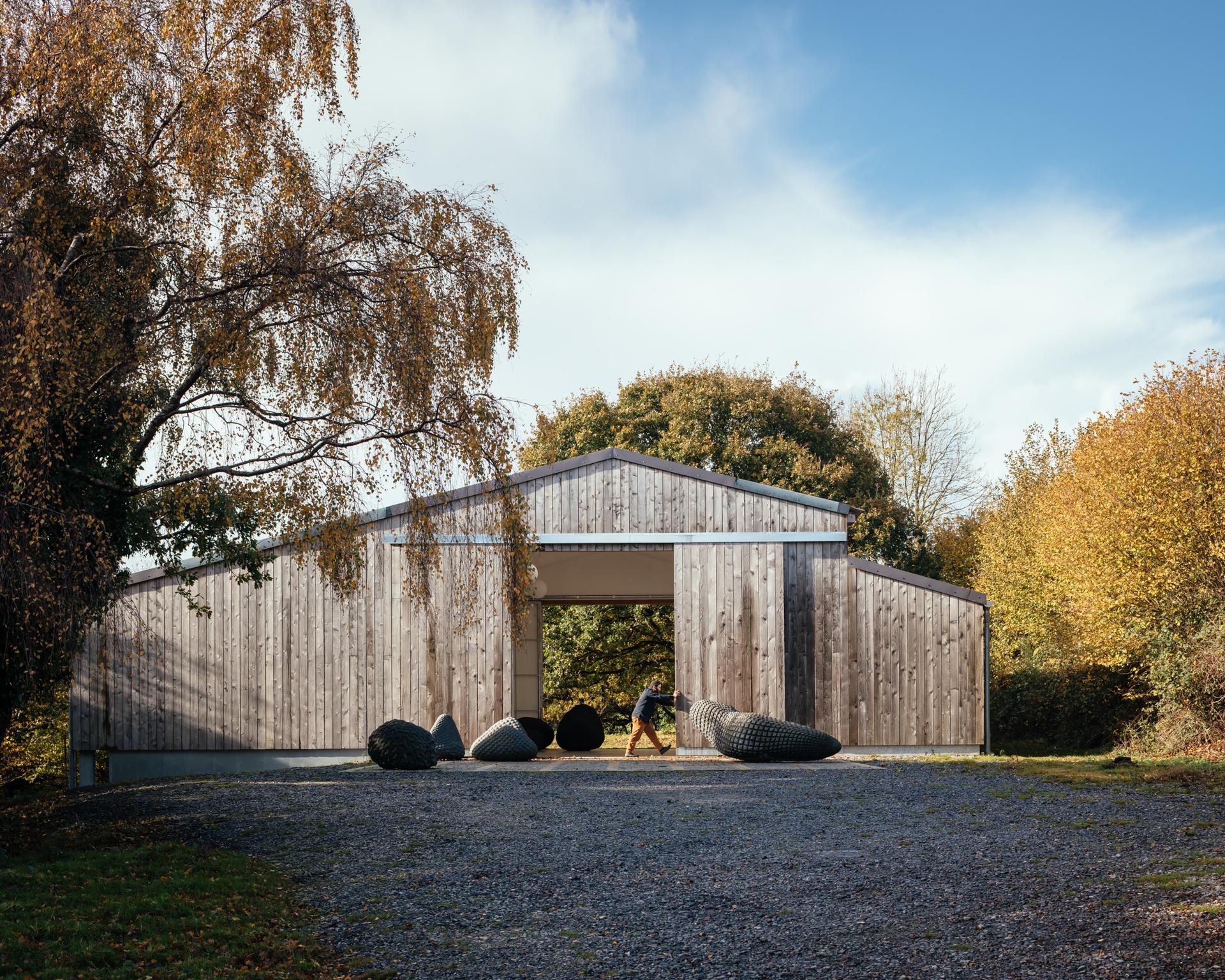 Art Barn by Thomas and Peter Randall-Page - image 2