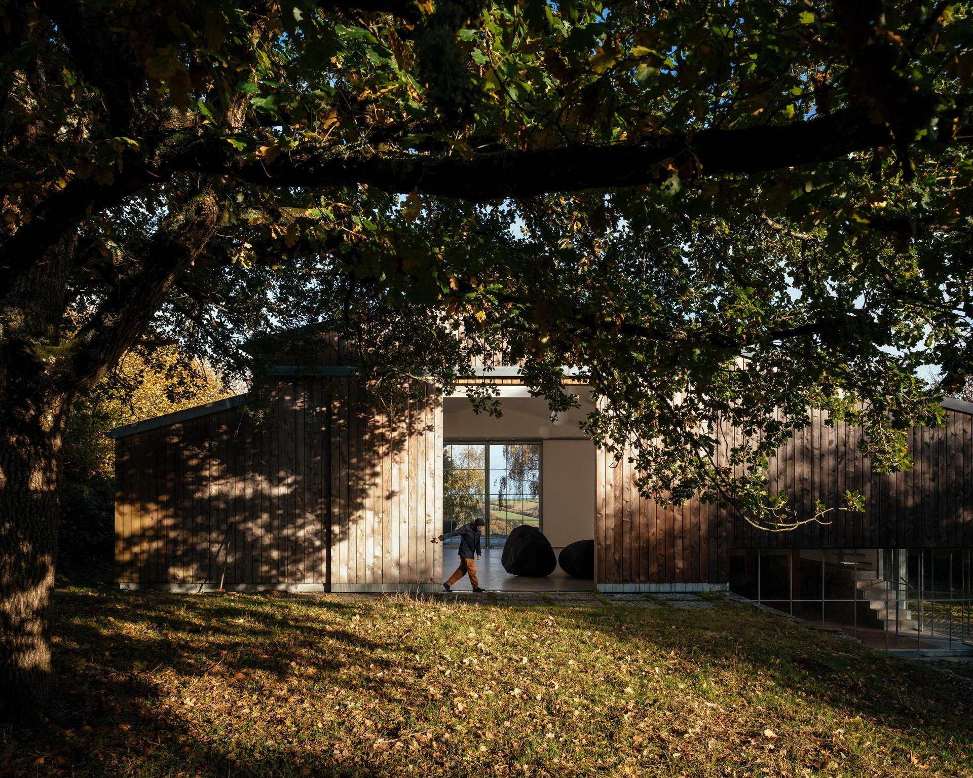 Art Barn by Thomas and Peter Randall-Page - image 13