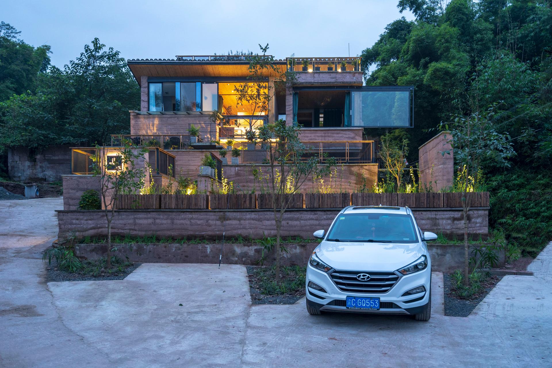 Mountain House of Lew - image 7