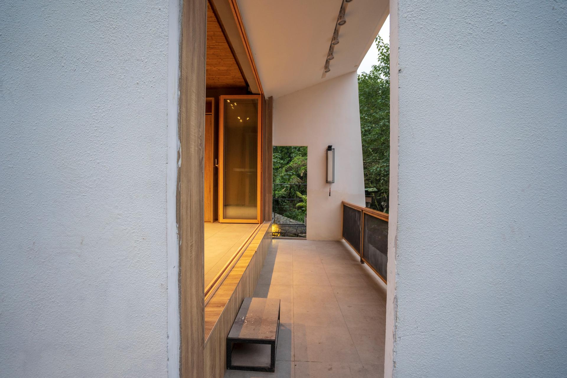 Mountain House of Lew - image 14