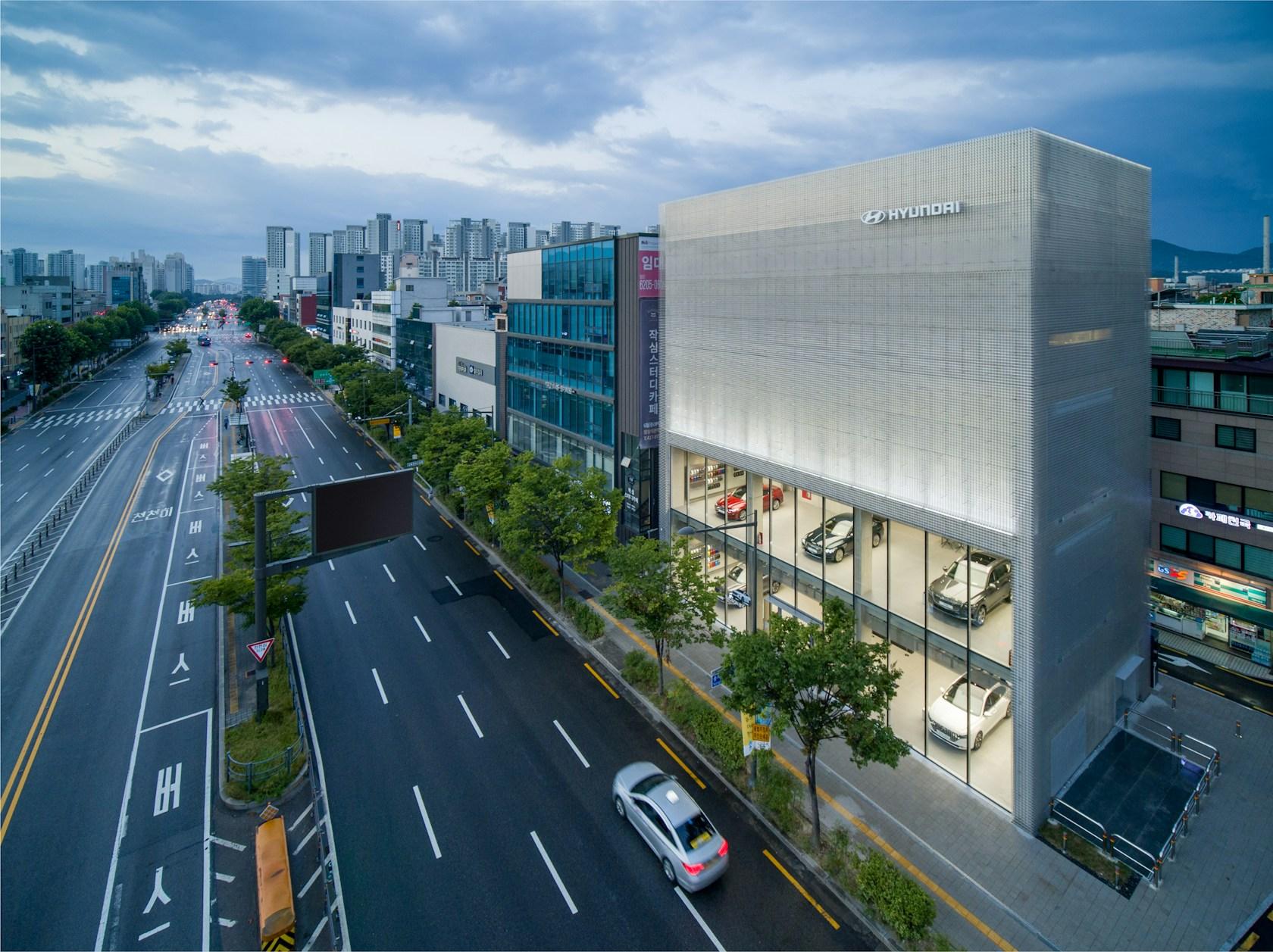 HYUNDAI SONGPA - image 4
