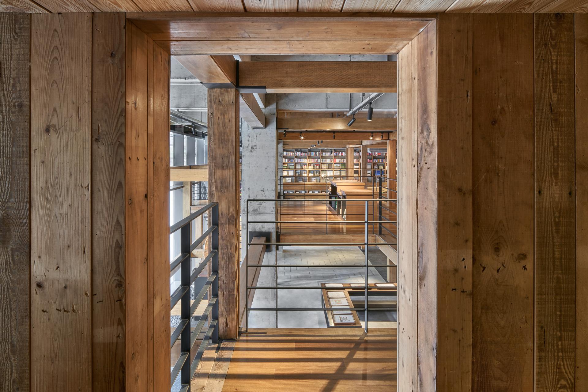 YEPSUN QUALITY Cultural and Creative Store - image 4