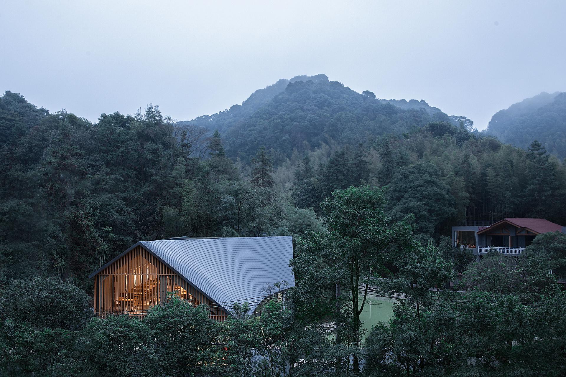 Nankun Mystery Village Art restaurant - image 3