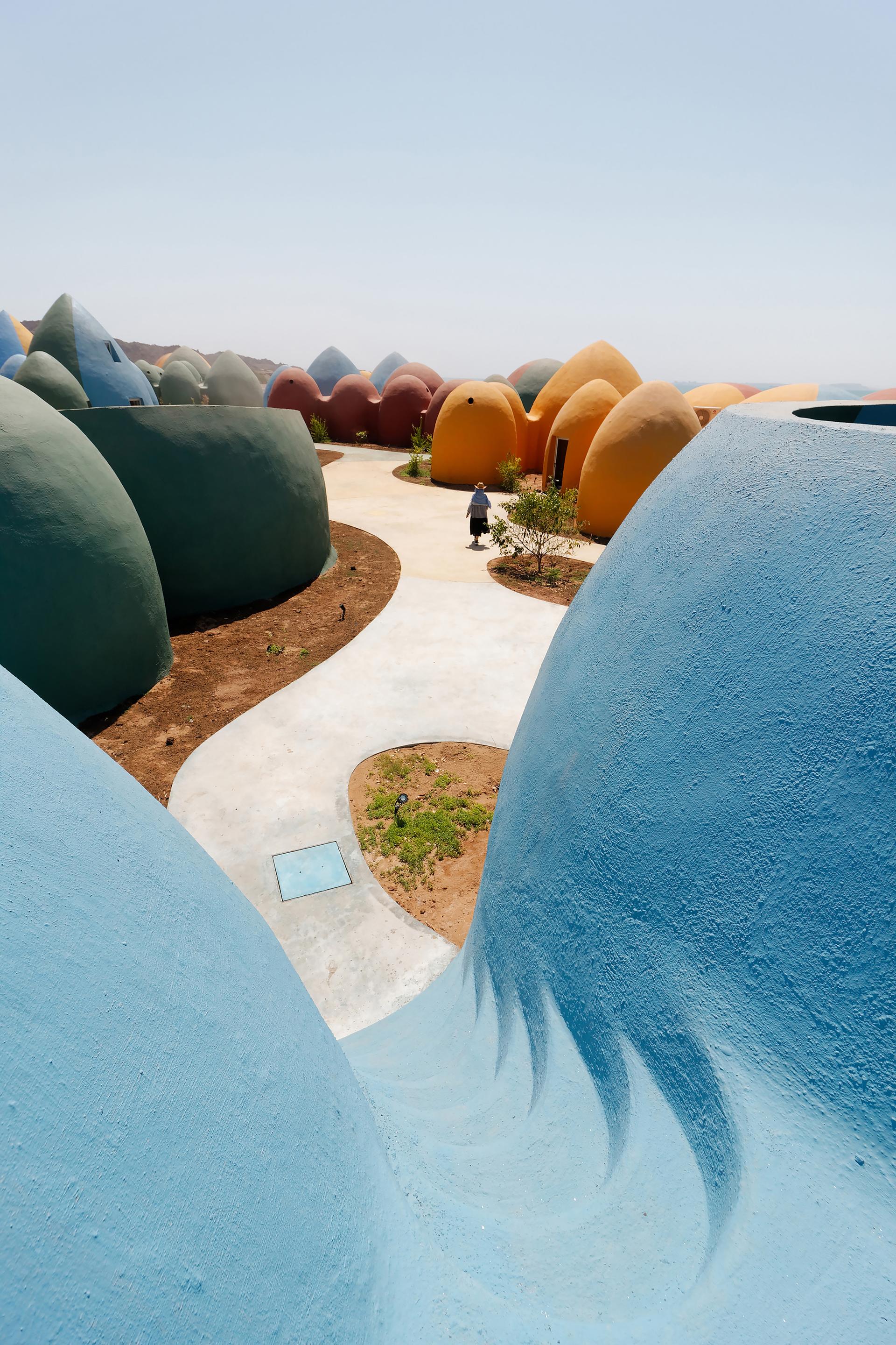 Presence in Hormuz 2 (Majara Residence)