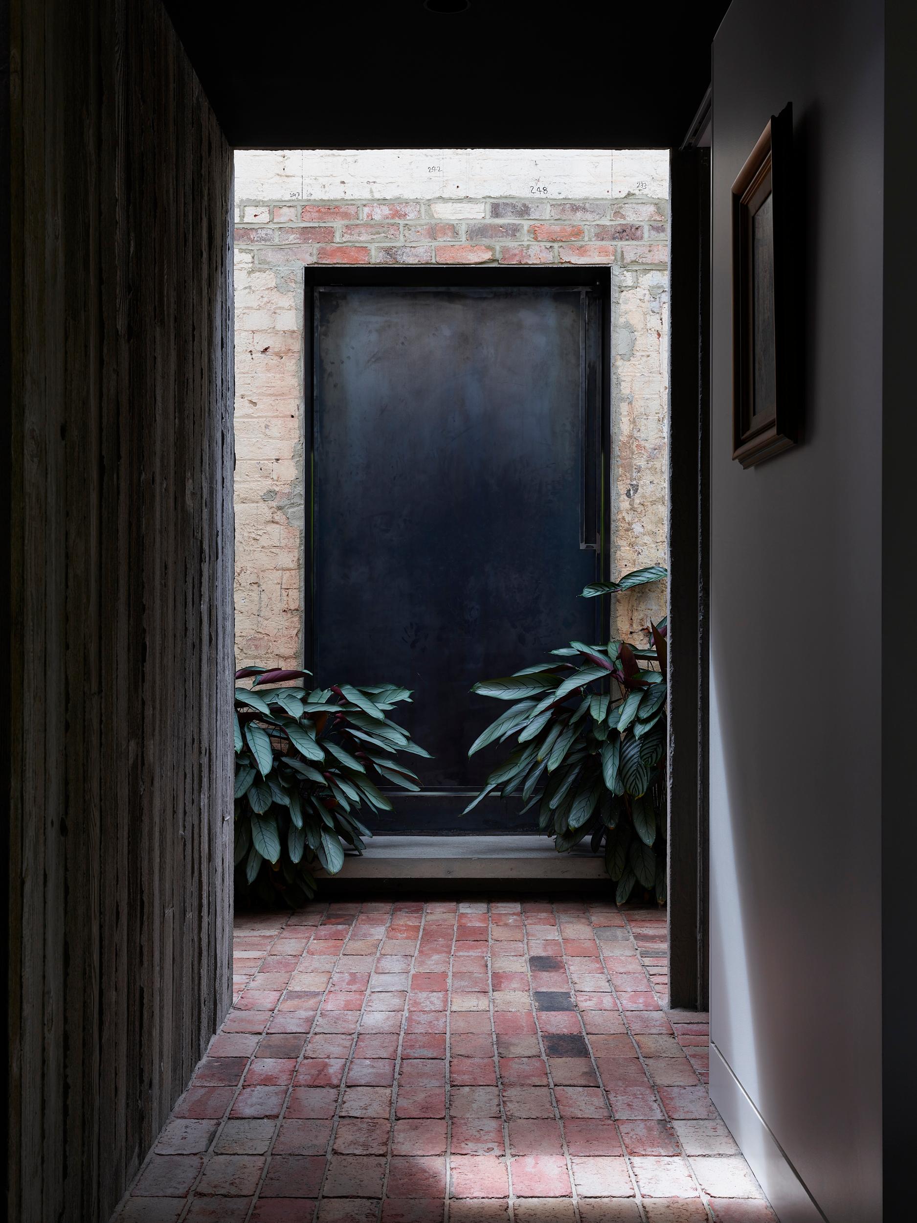 Stockroom Cottage - image 5
