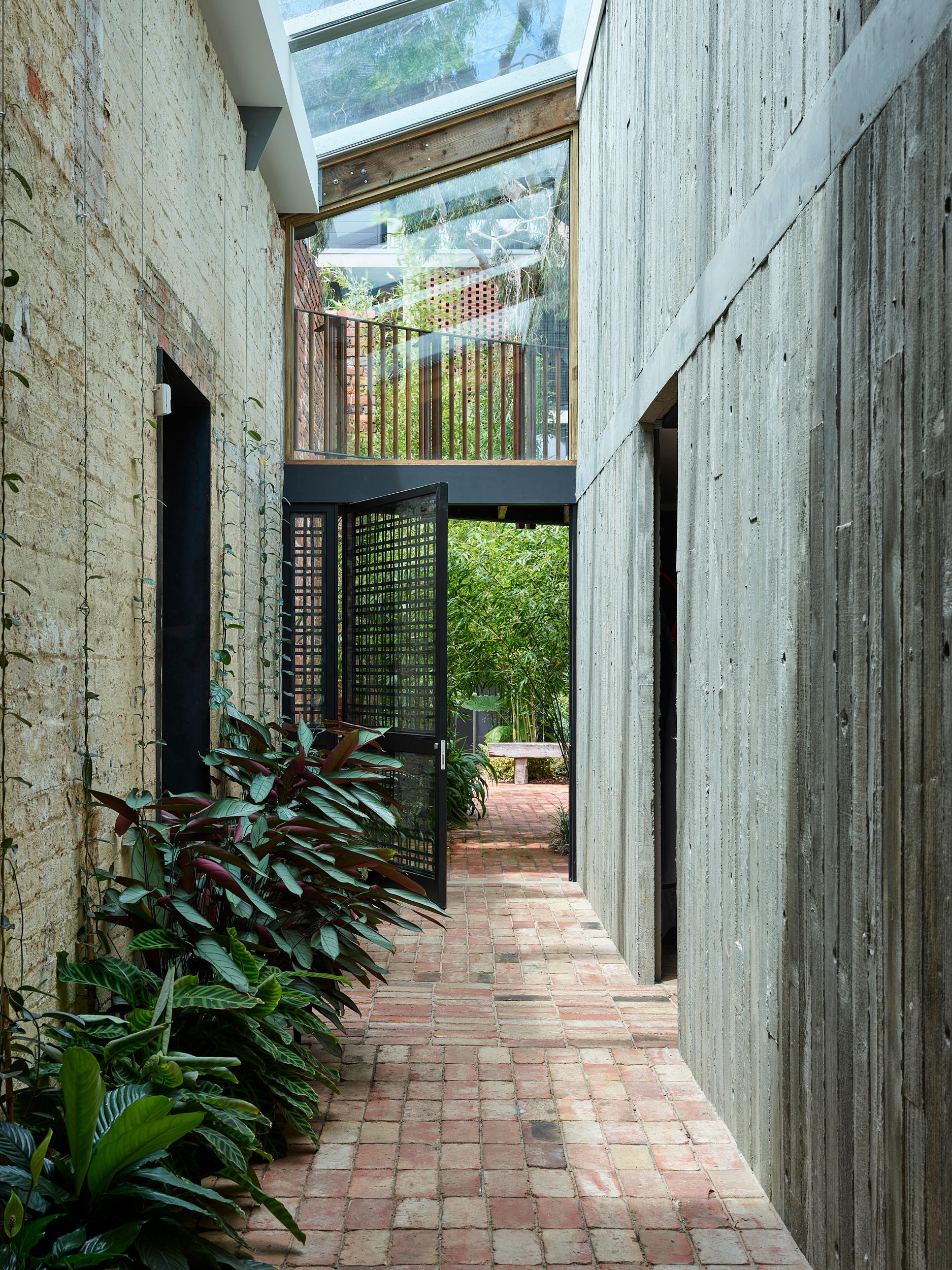 Stockroom Cottage - image 6
