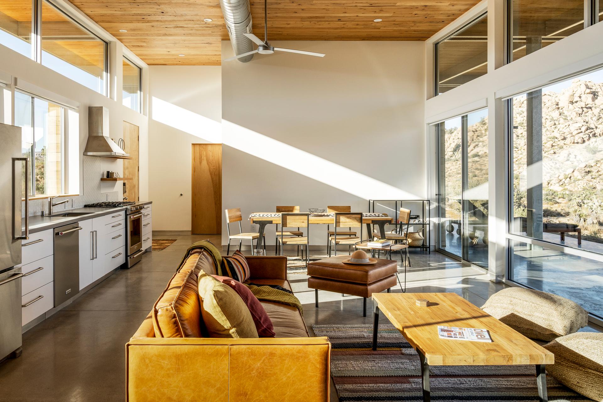 Cowboy Modern Eco-Retreat - image 8