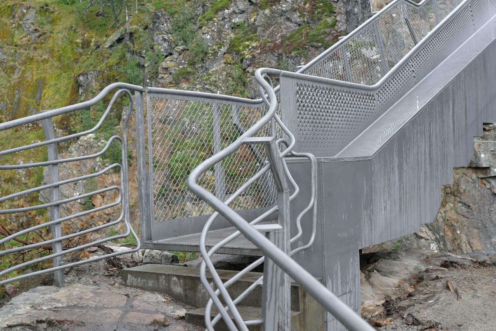 Vøringsfossen Waterfall Area - image 18