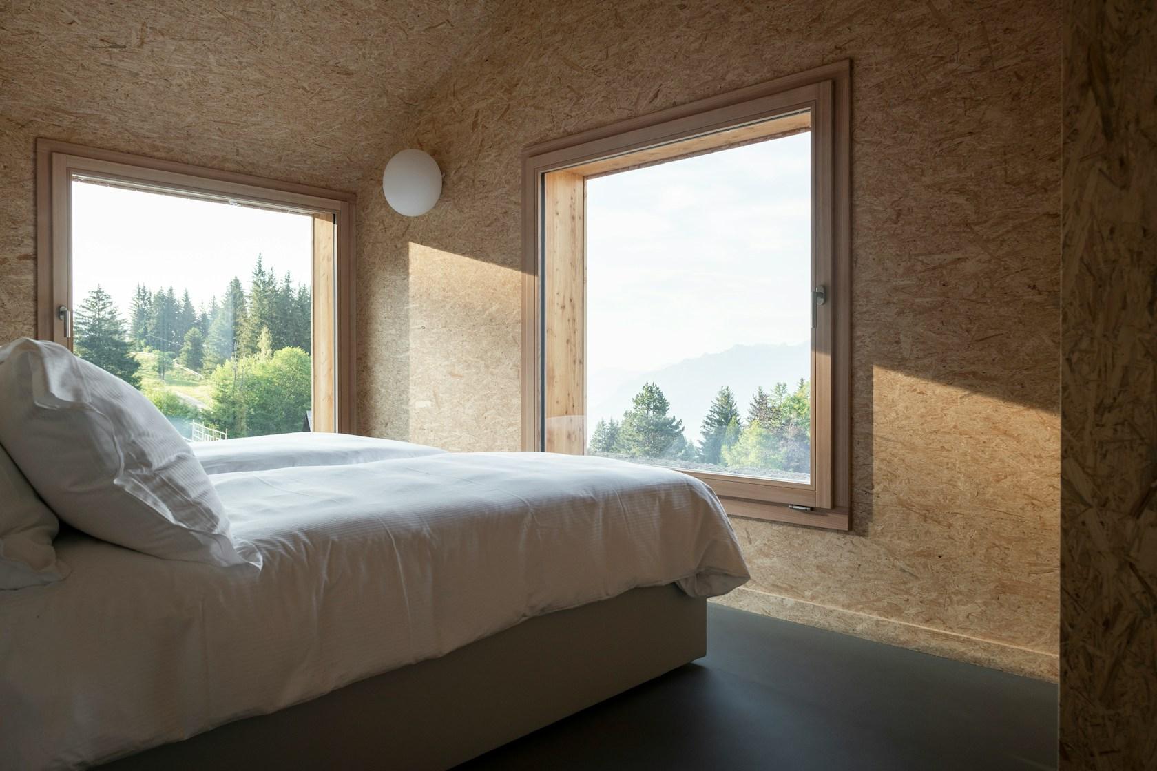 Whitepod, Eco-Chalets - image 11